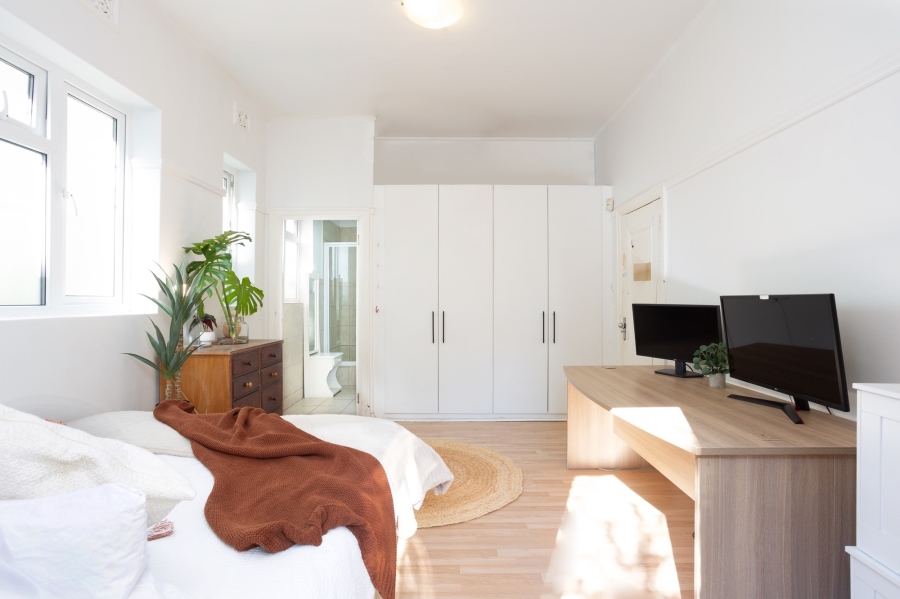 4 Bedroom Property for Sale in Gardens Western Cape